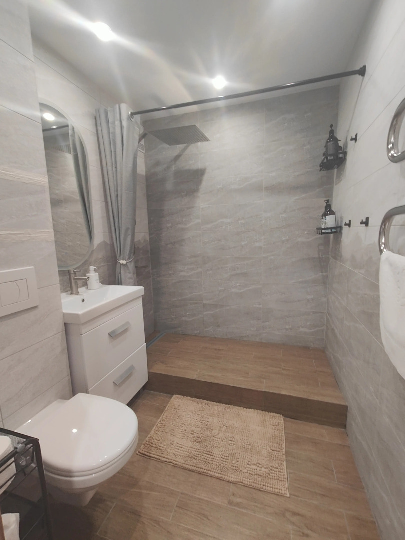 Новая комфортная студия в 5 минутах ходьбы от Храма