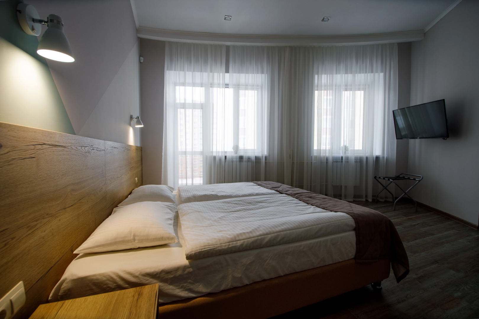 Отель Атриа