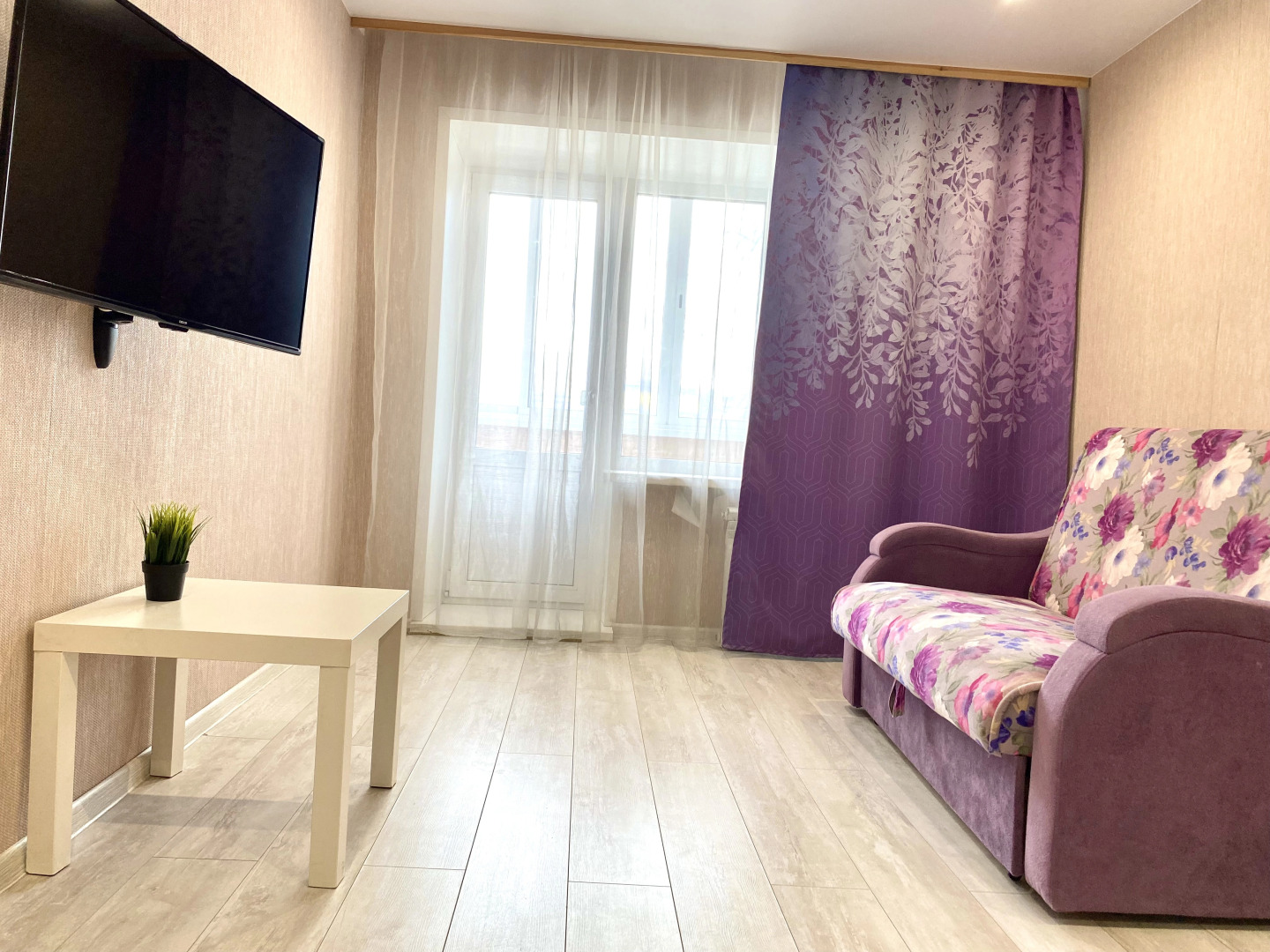 Апартаменты Kvartiry54 на Универмаге на Ленина 52