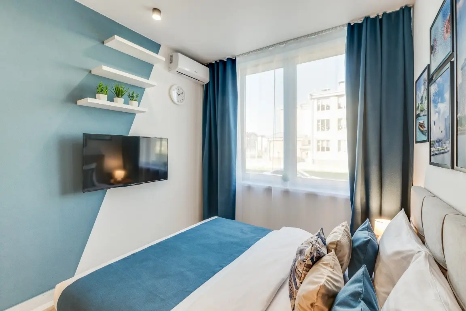 Апартаменты Улучшенные Арт-Апарты у Экспофорума 4