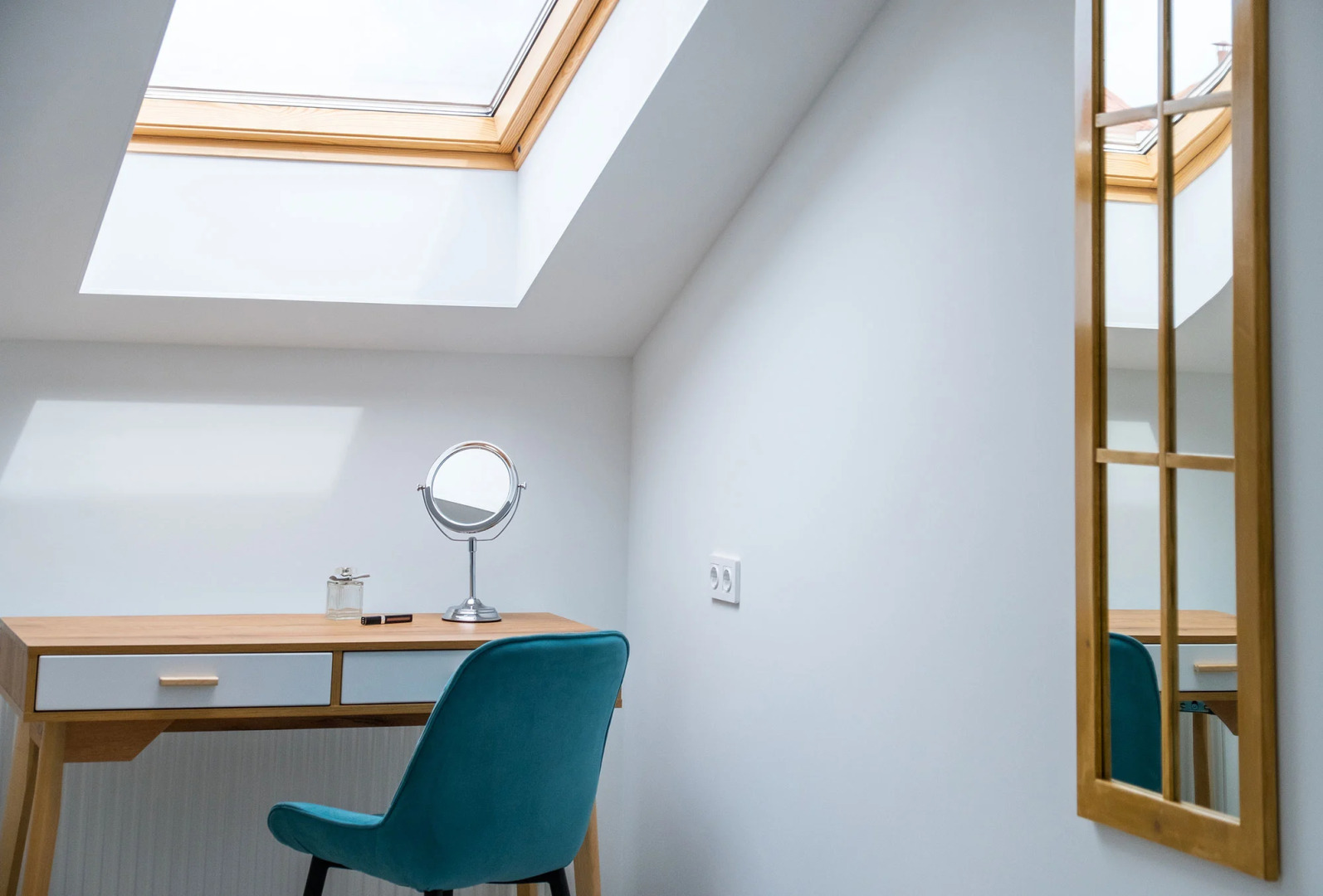 Апартаменты Дизайнерская мансарда в 150 метрах от моря