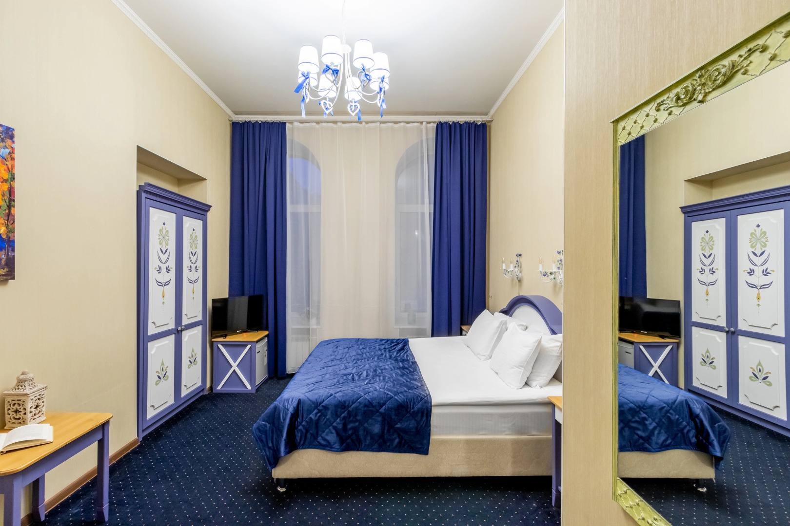 Меблированные комнаты Блюз на Невском