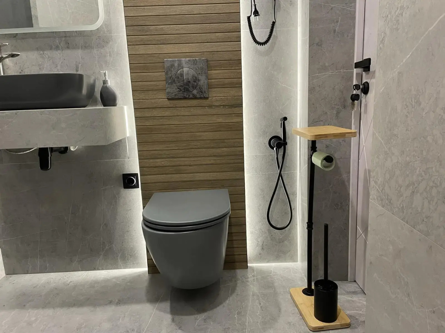 Апартаменты с дизайнерским ремонтом и сауной