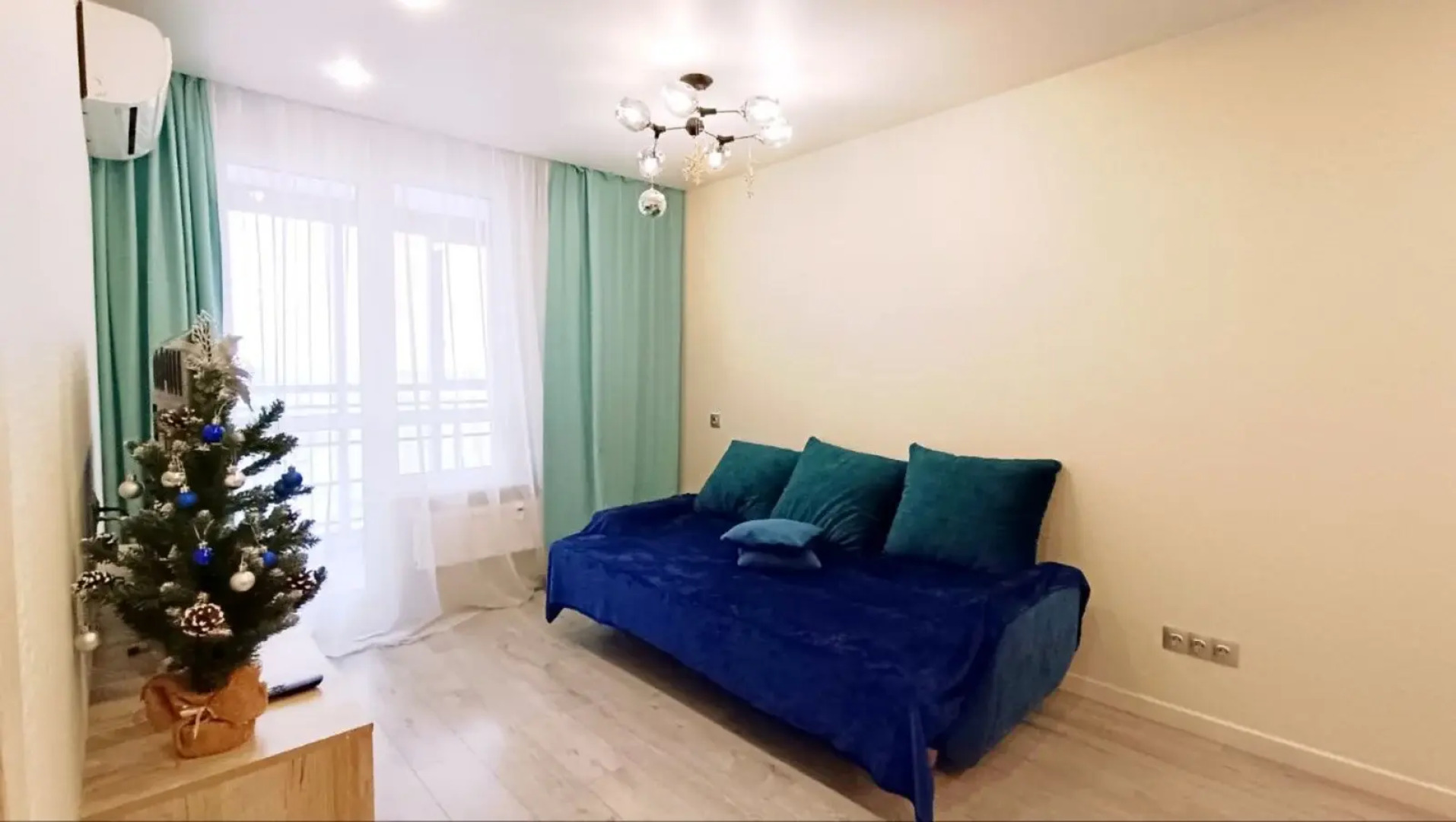 Апартаменты двухкомнатные Татьянин Дом вблизи Амура и парка Северный