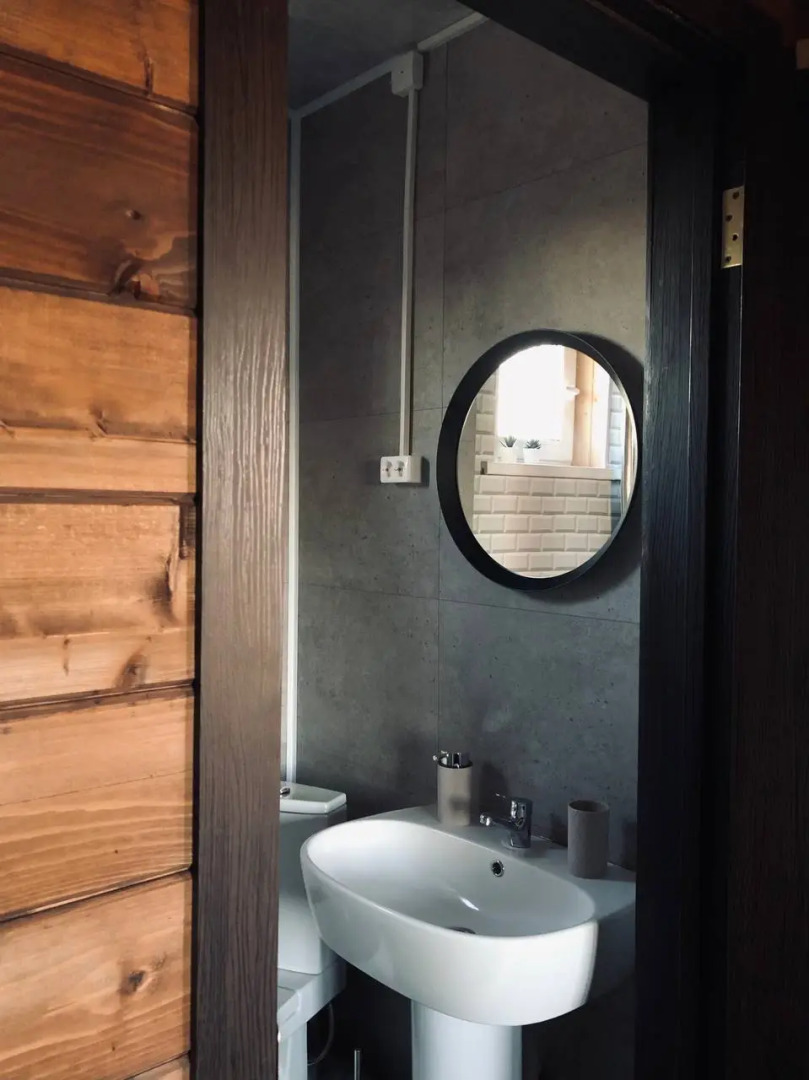 Частный дом Дом-студия на берегу озера