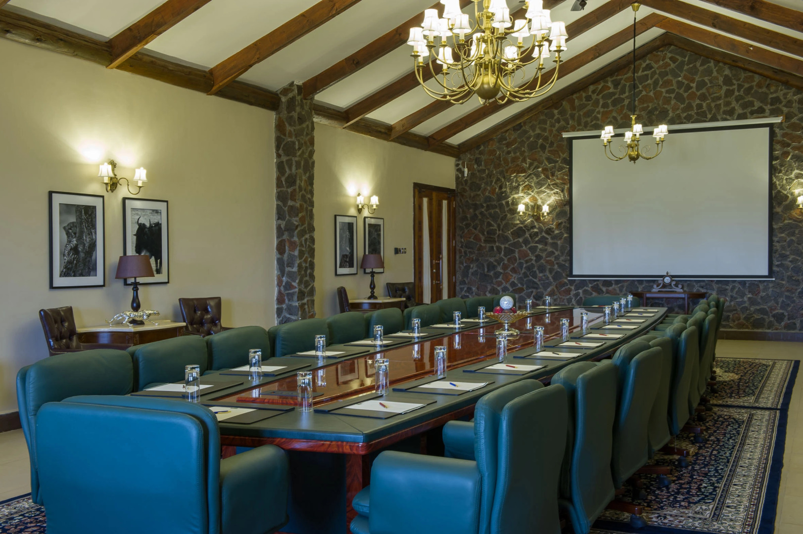 Отель Ngorongoro Oldeani Mountain Lodge