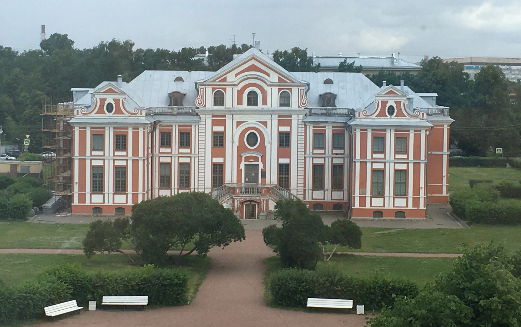 Отель Таврический