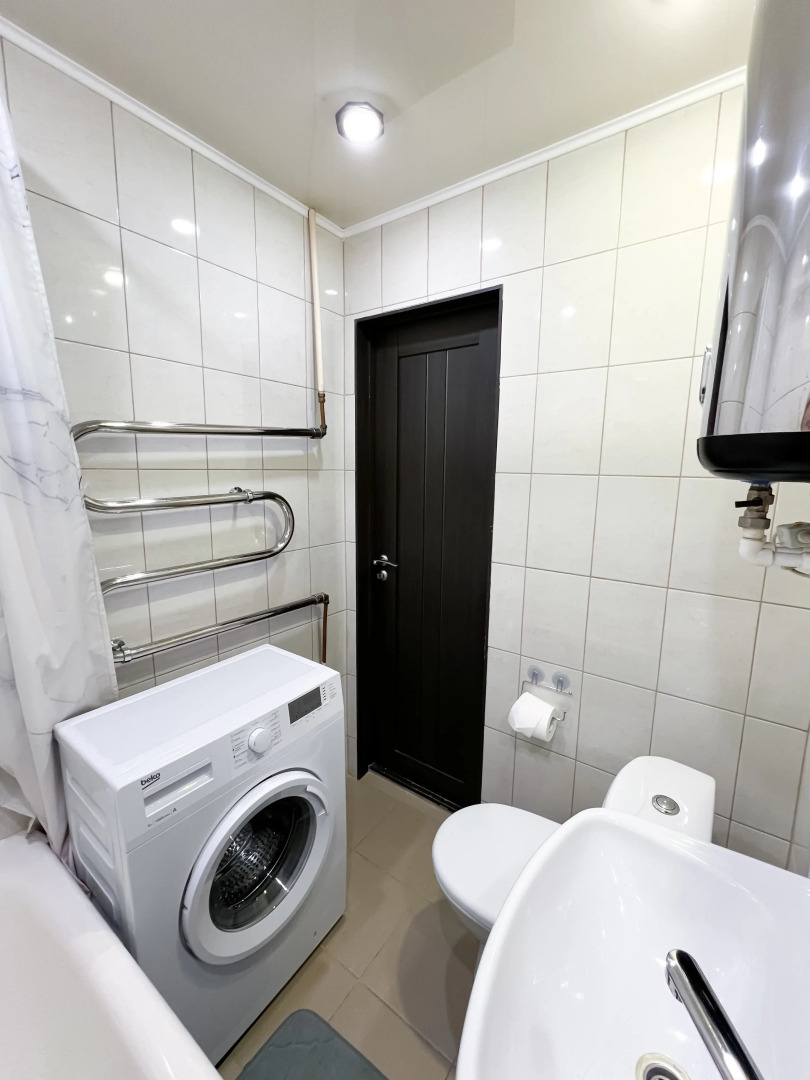 Квартира 2-комнатная на Коминтерна 17