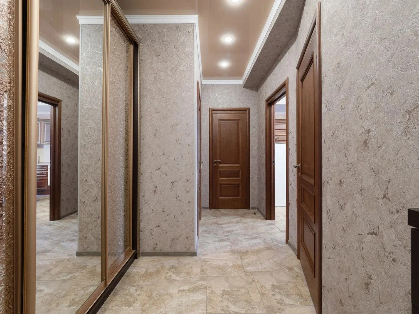 Апартаменты More Rooms в ЖК Кристалл