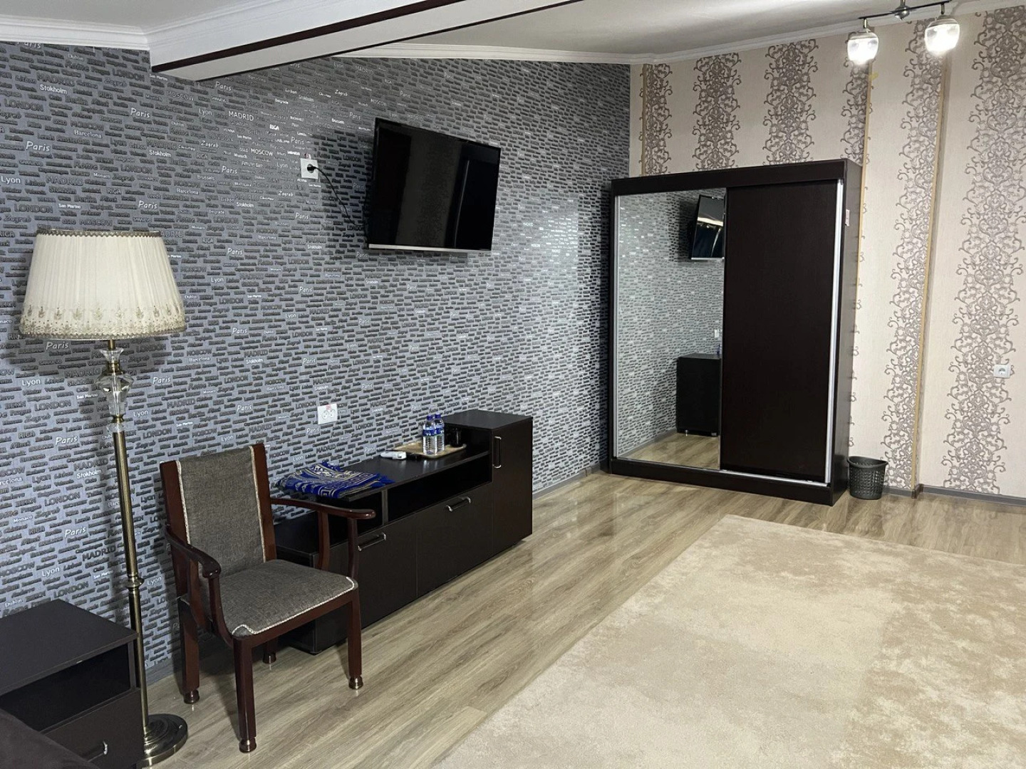 Отель Garden City