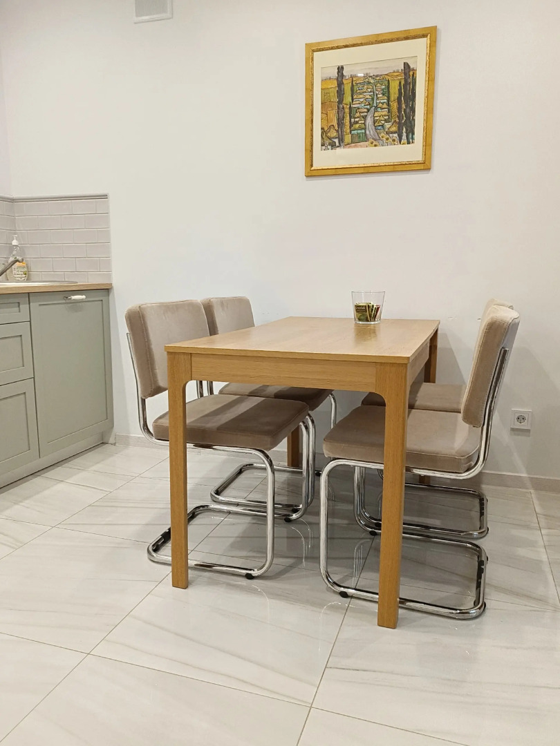 Апартаменты у Мирожского монастыря