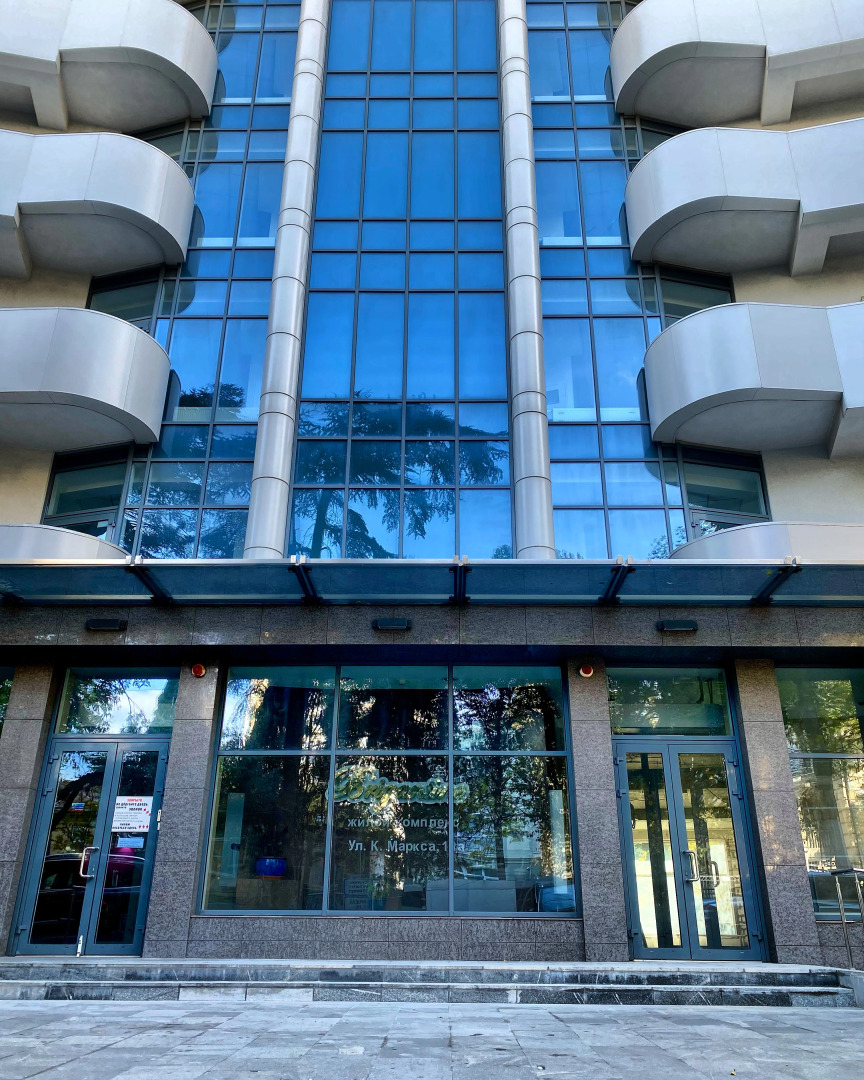 Апартаменты на Набережной Ялты с Видом на Море