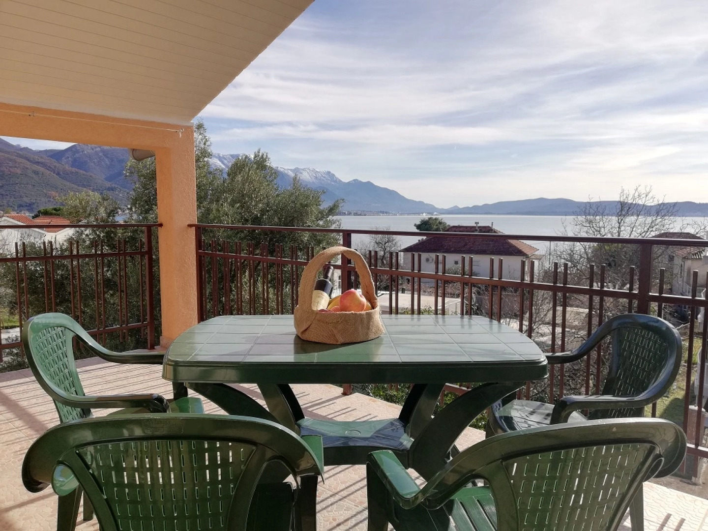 Апартаменты Camellia