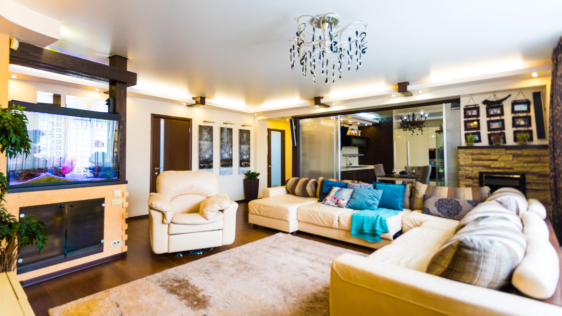 Апартаменты Центр города в 5 минутах езды размещение 12 мест, сауна, кондиционер