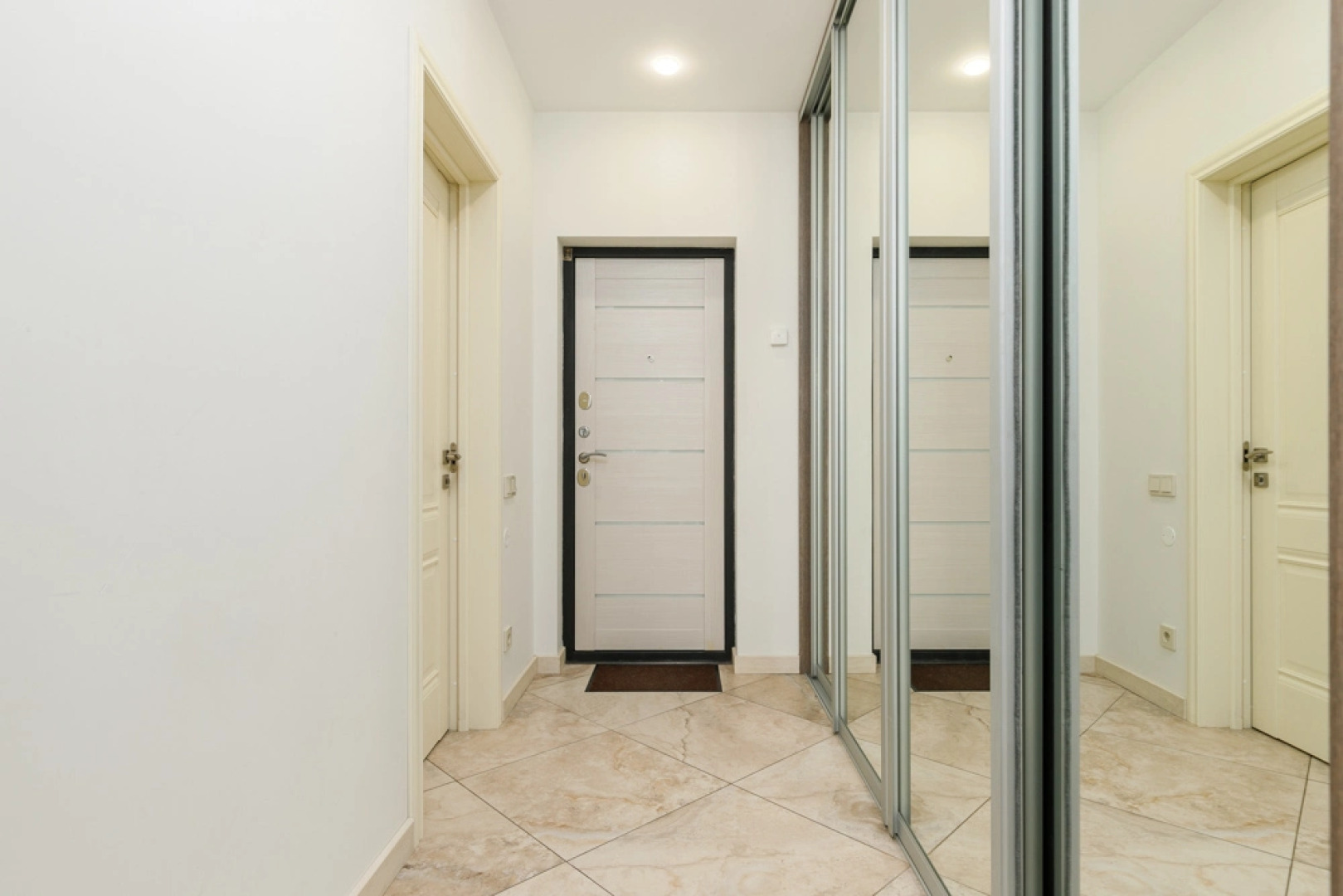 Апартаменты GeoApart Цветочная 30 4