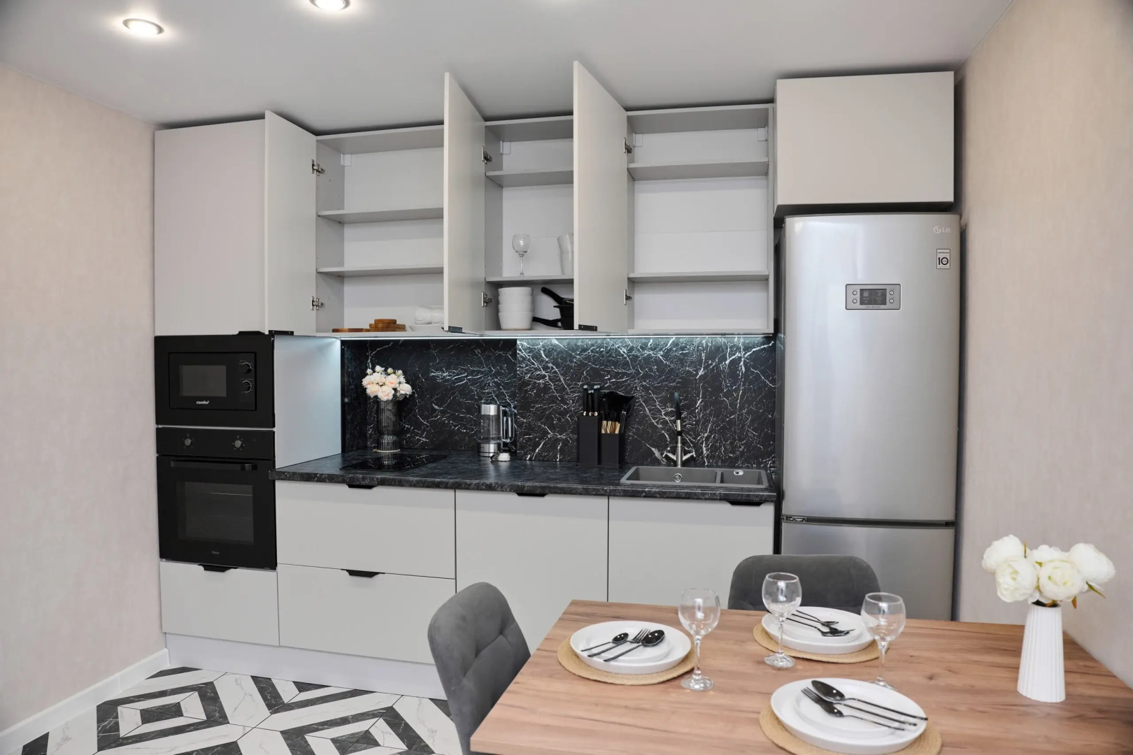 Апартаменты на Пархоменко 151/1