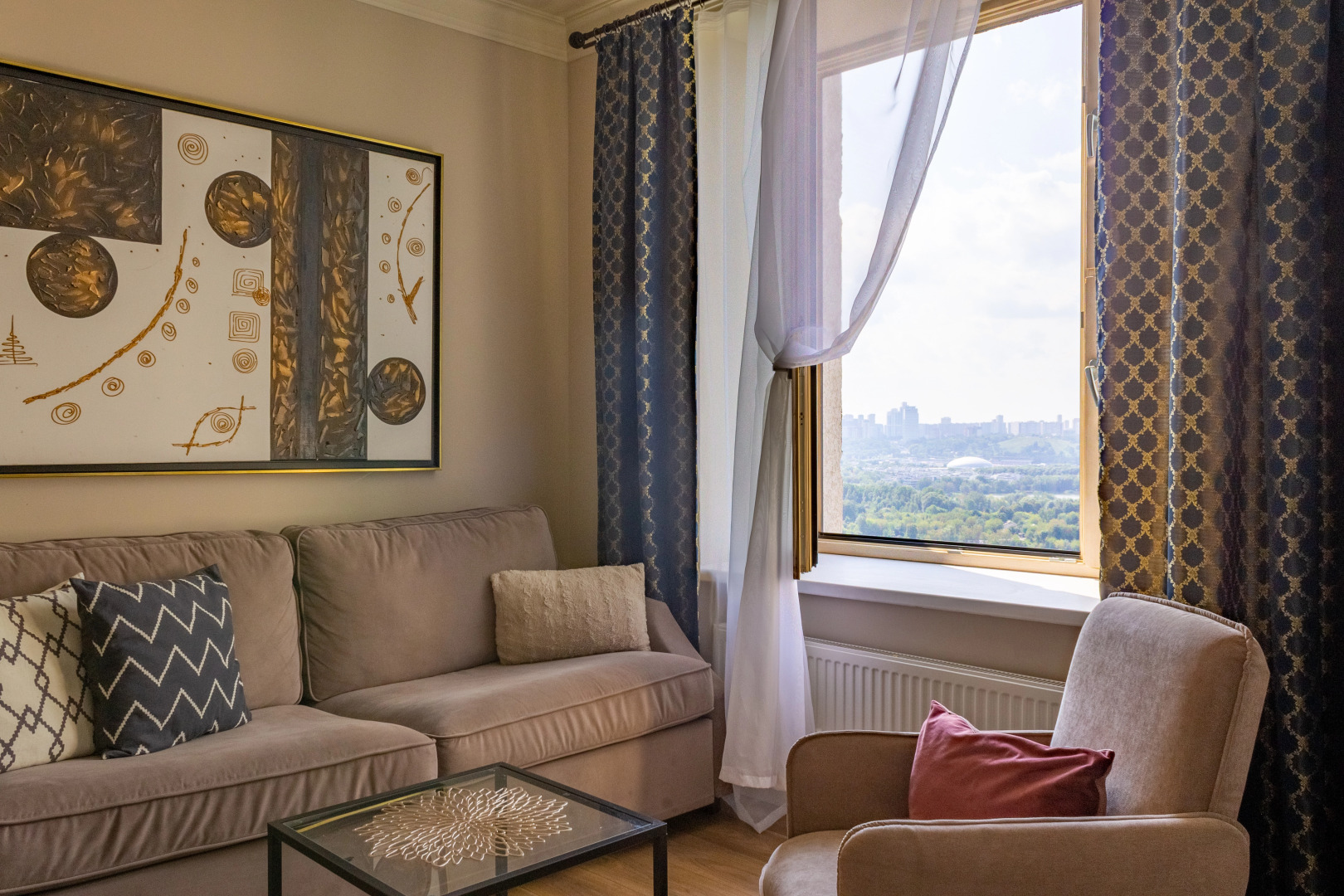 Квартира Moscow Deluxe Apartments Family Suite City View