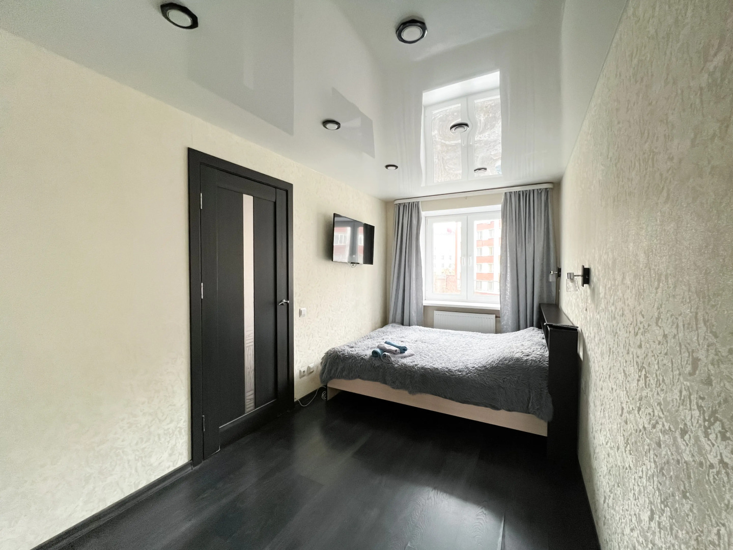 Квартира 2-комнатная на Коминтерна 17