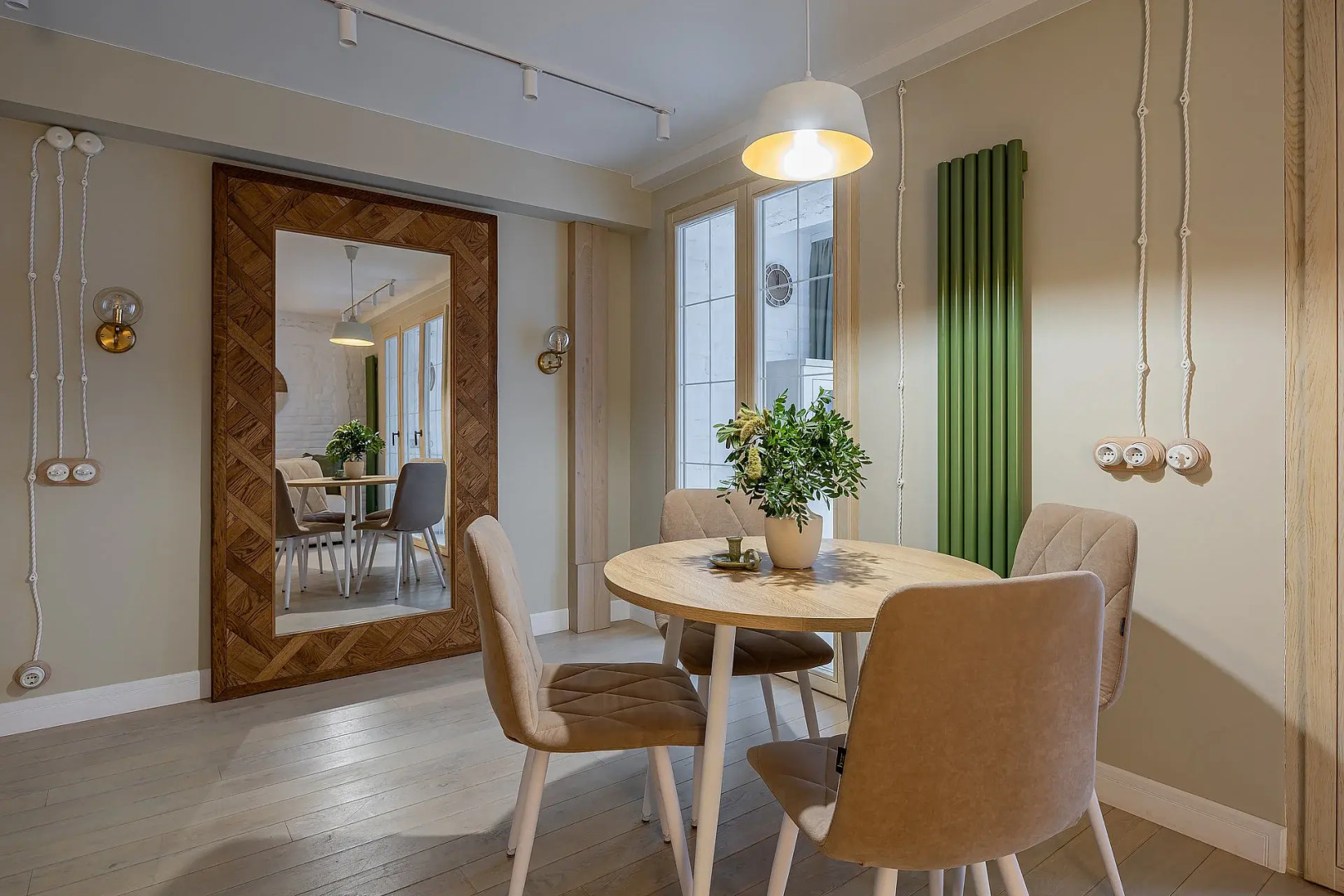 Апартаменты в Центре на Невзоровых 7 Сова-Дом