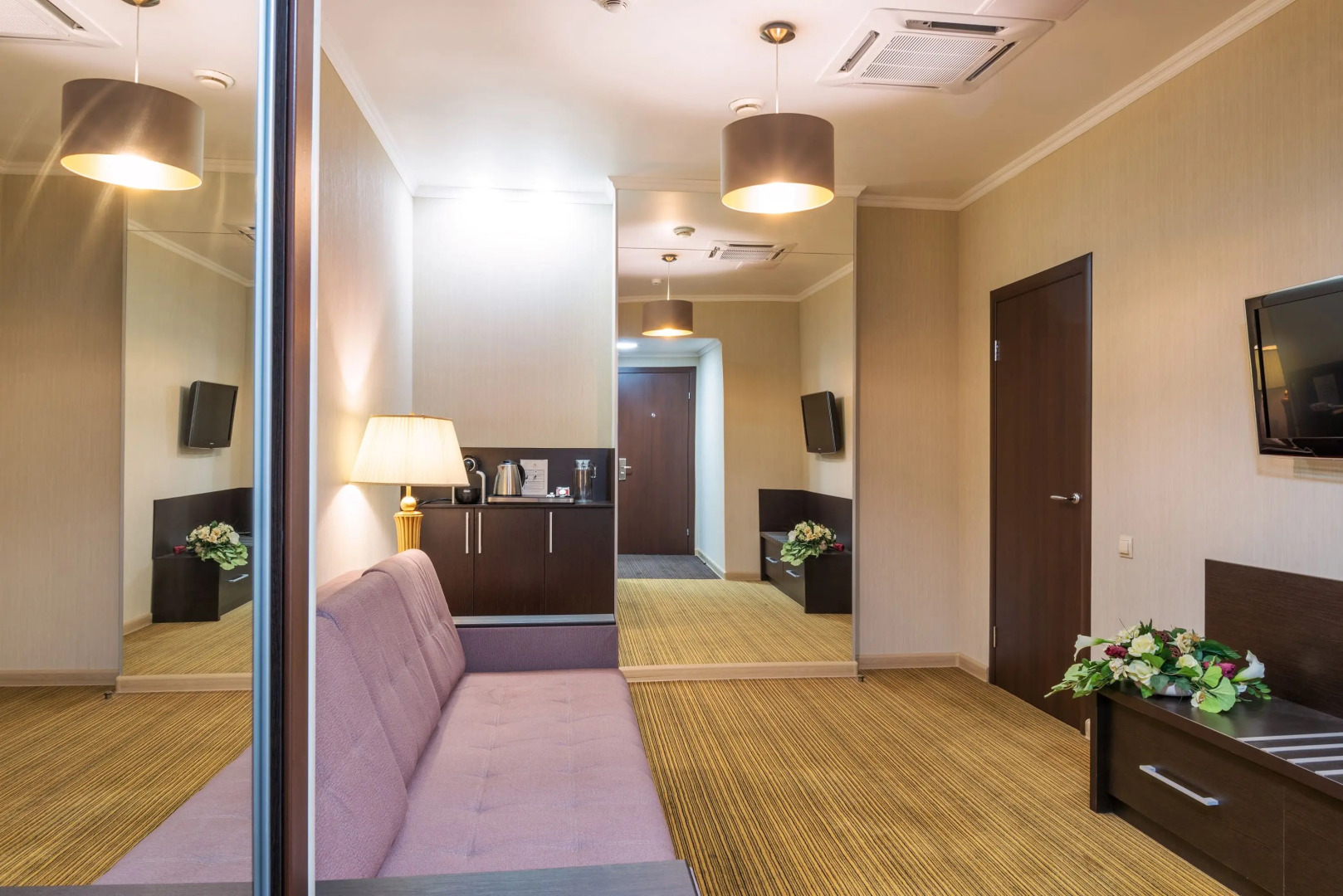 Diplomat Business Hotel