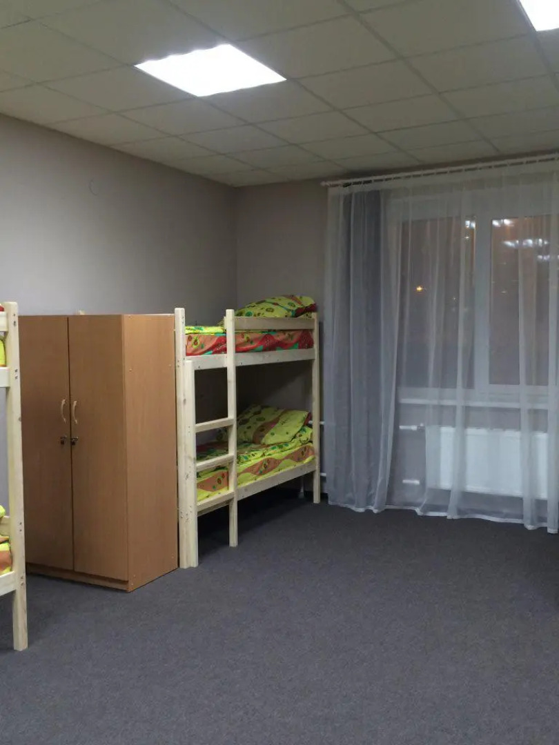 Хостел Happy House на Холмогорова