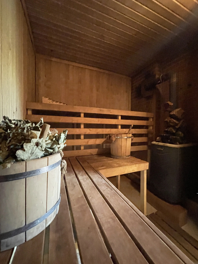 Частный дом с баней