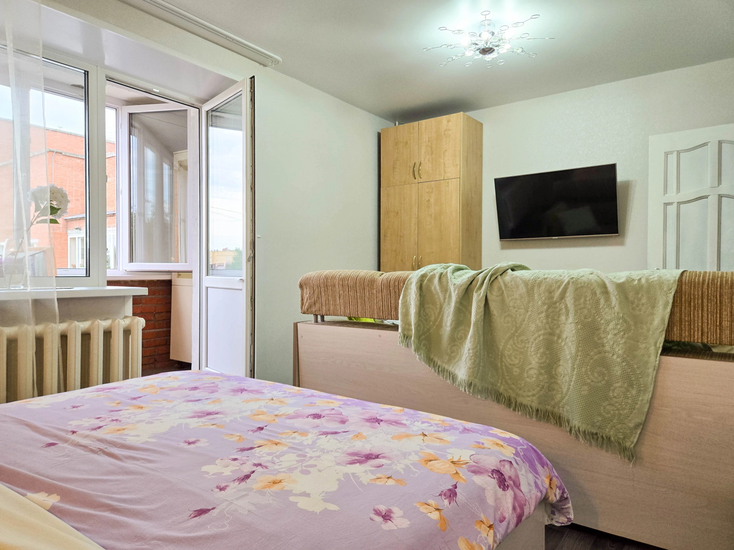 Апартаменты двухкомнатные в центре Сеть ЙоХоум