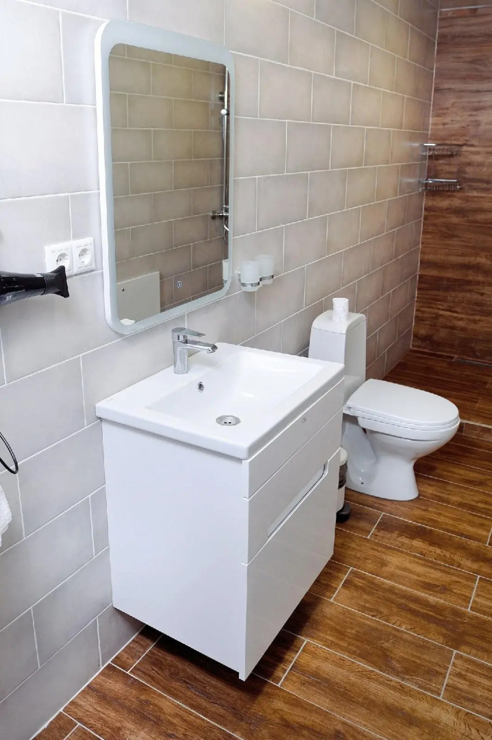 Отель Людмила