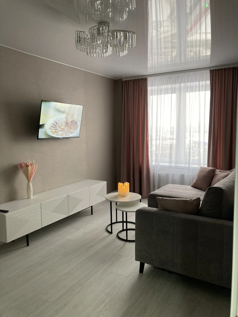 Апартаменты на Ижорского Батальона 17 с видом на город