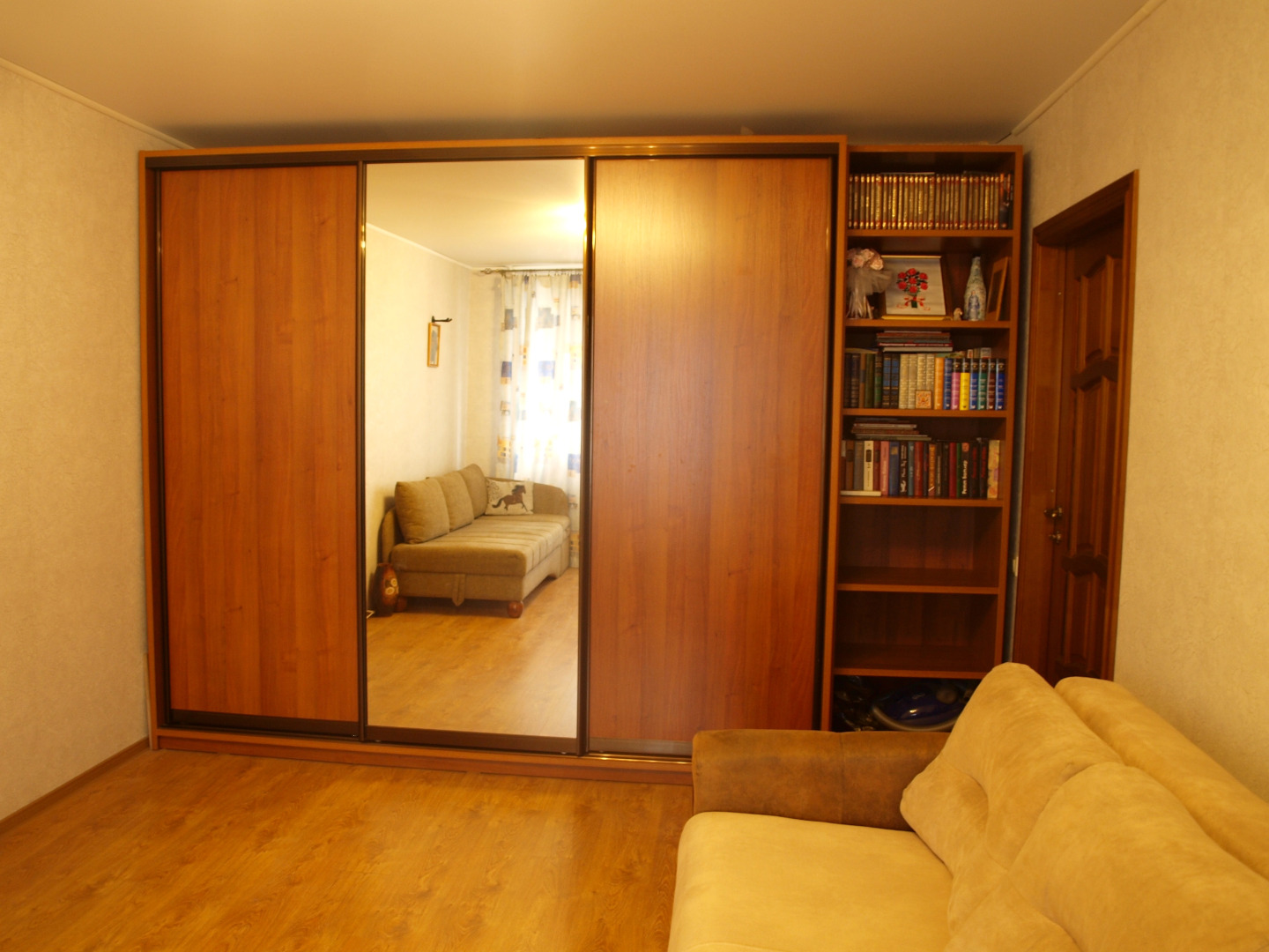 Квартира Двухкомнатная Квартира в Центре Западного, Идеально для Семей с Детьми