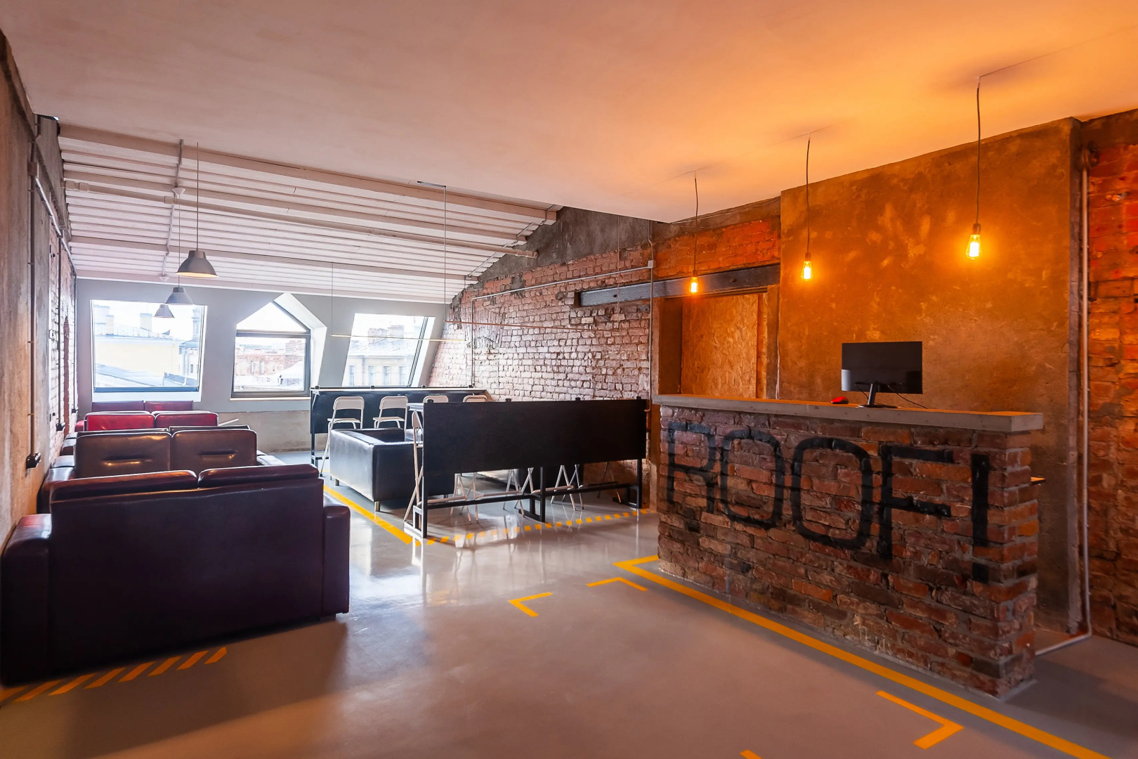 Хостел Roof Capsules