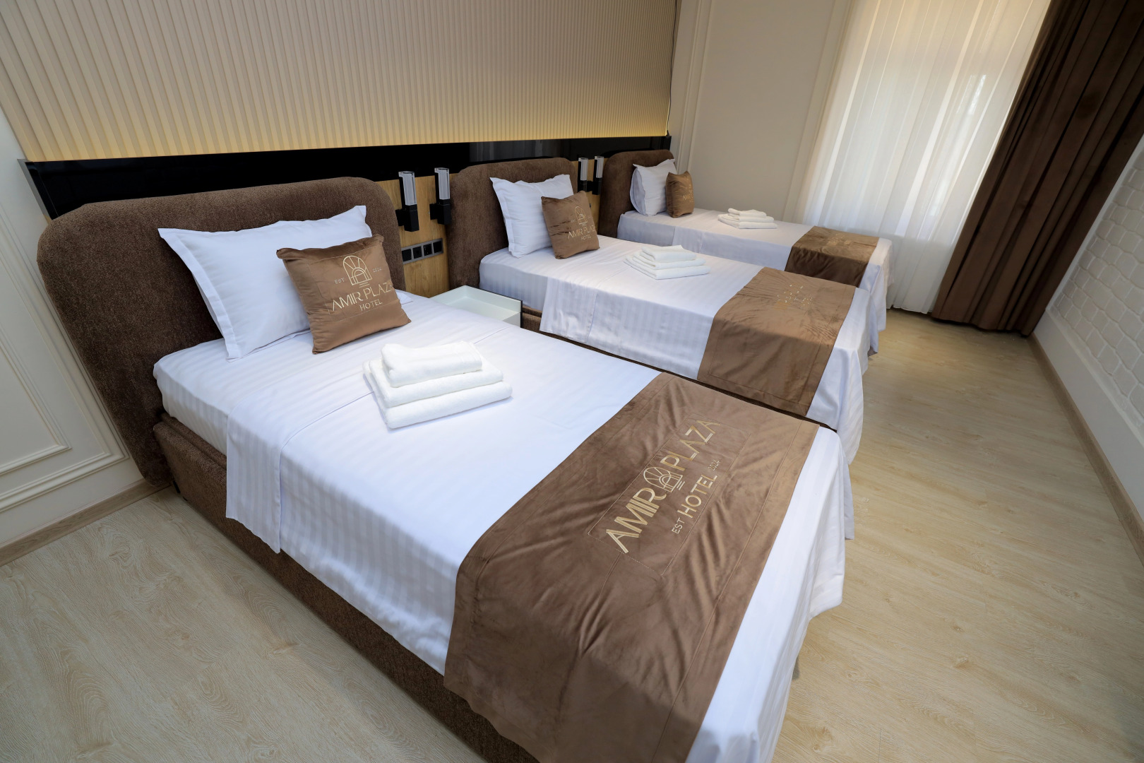 Отель AMIR PLAZA