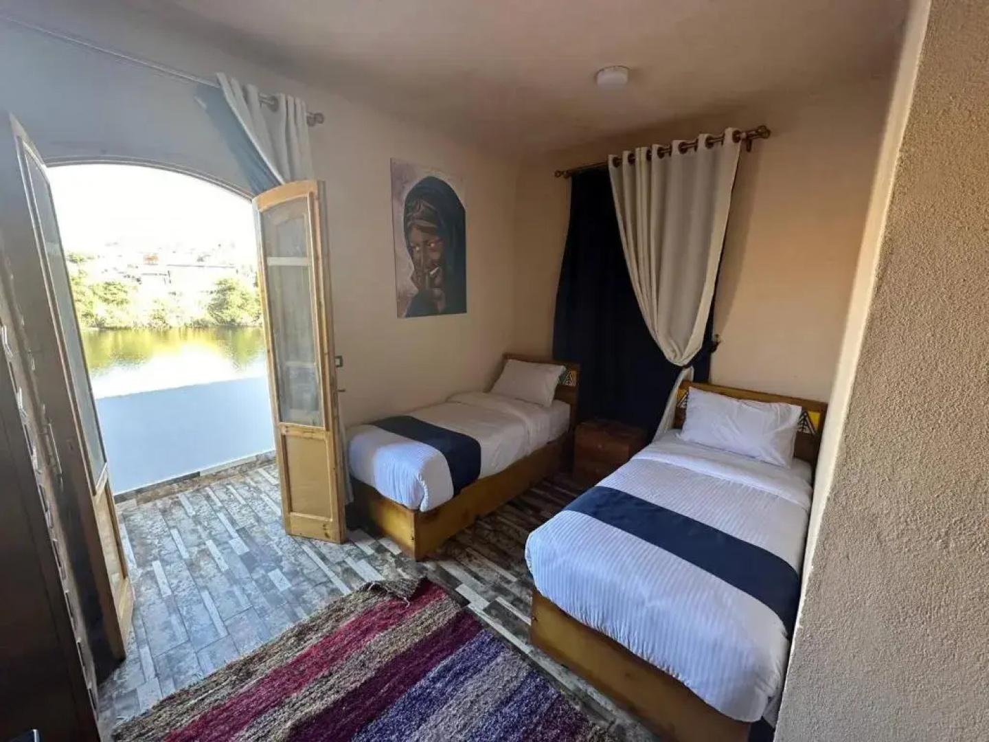 Курортный отель Amwaj Oyoun Resort & Casino