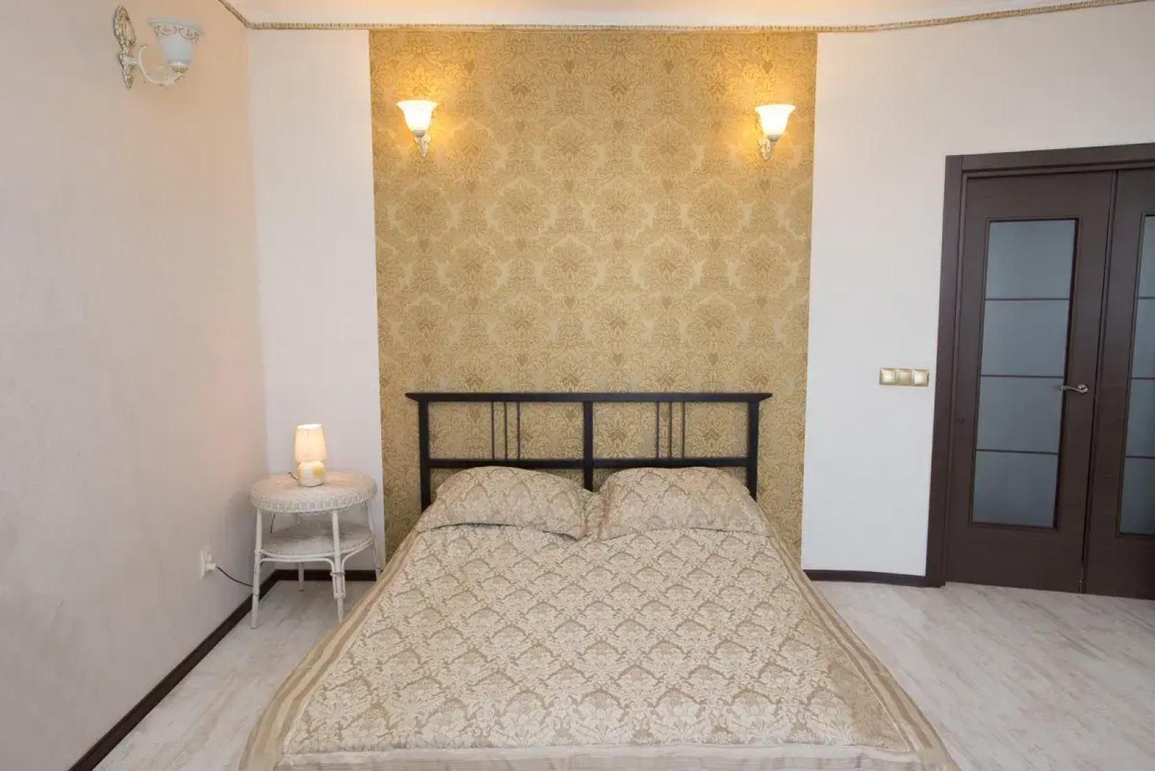 Квартира Гостевая Алеся на Малышева 4Б 1