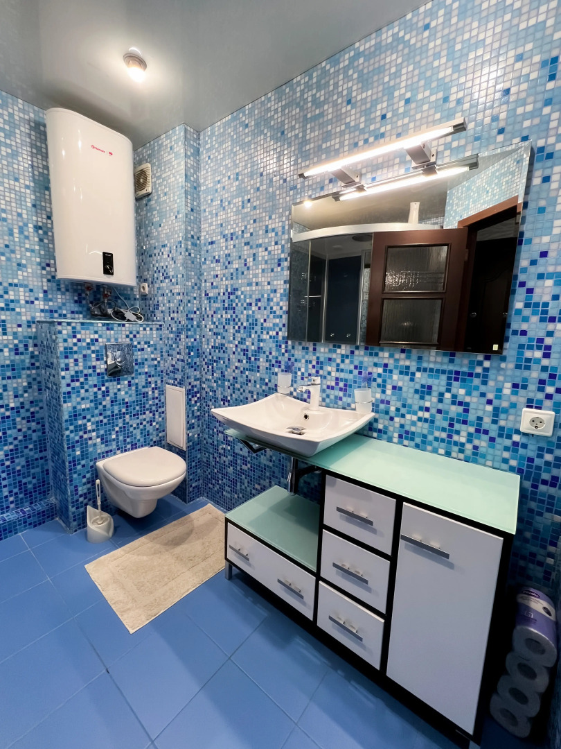 Квартира 3-комнатная на Баумана 12