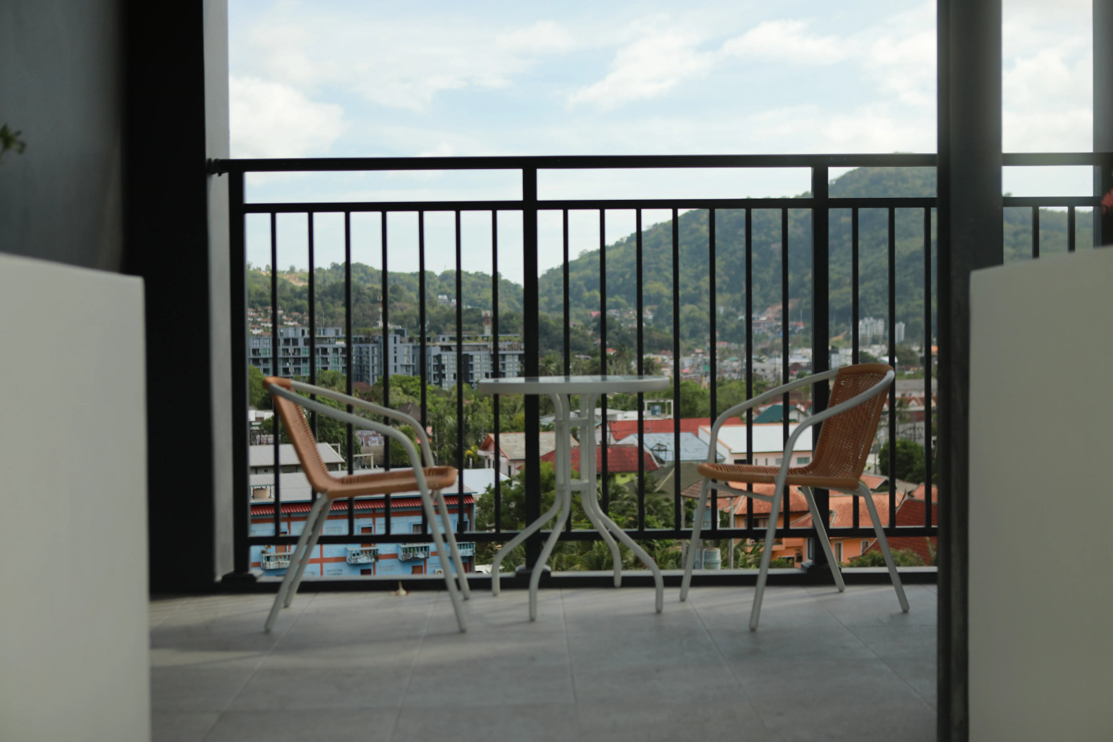 Квартира Просторная однушка у моря с бассейном и WiFi 500 мбит/с