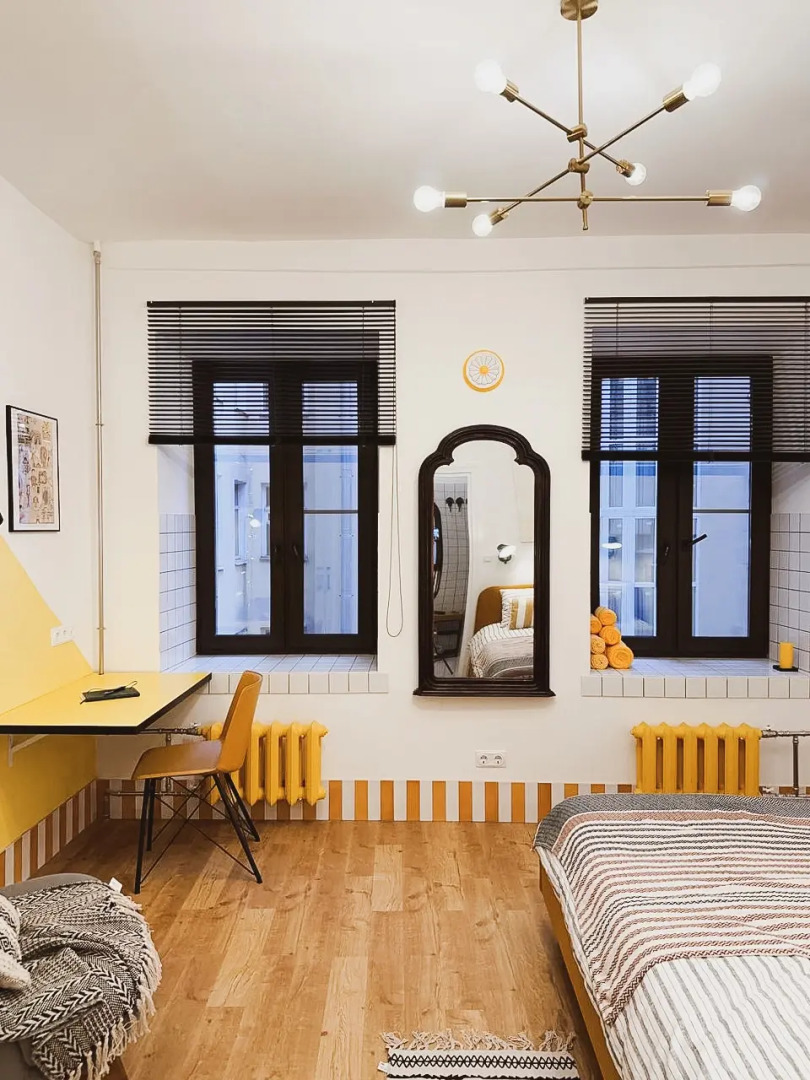 Квартира в тихом дворе с раздельными комнатами и с сауной на Невском