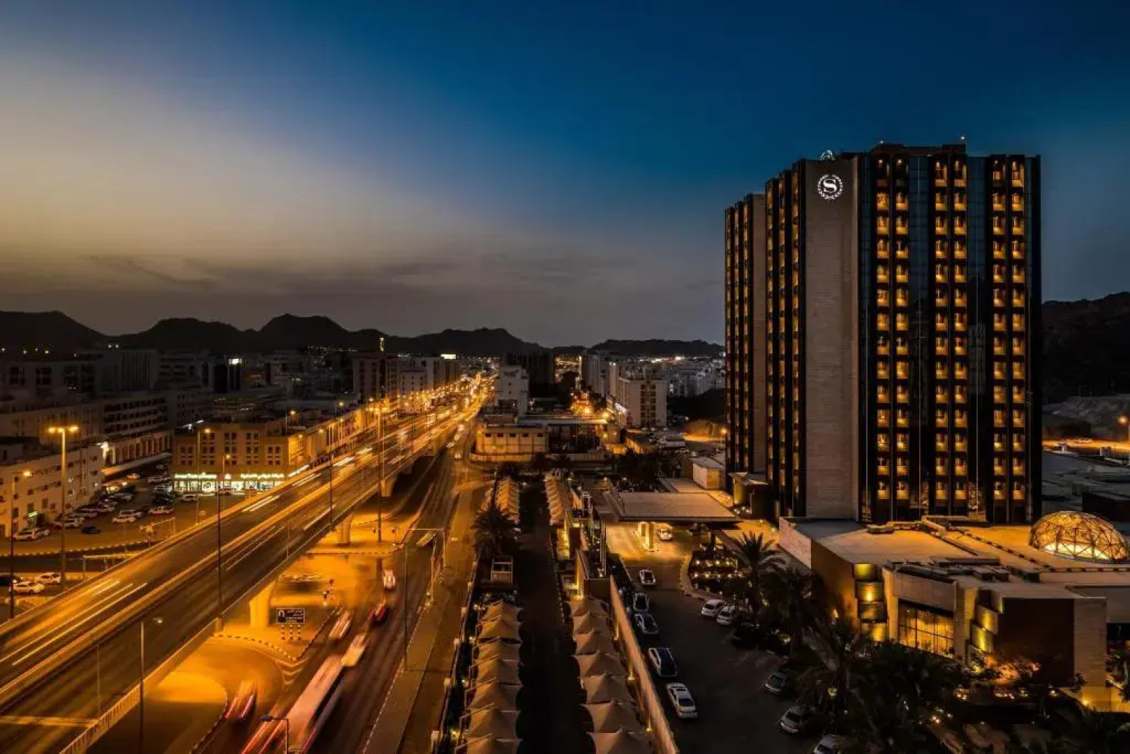 Отель Sheraton Oman