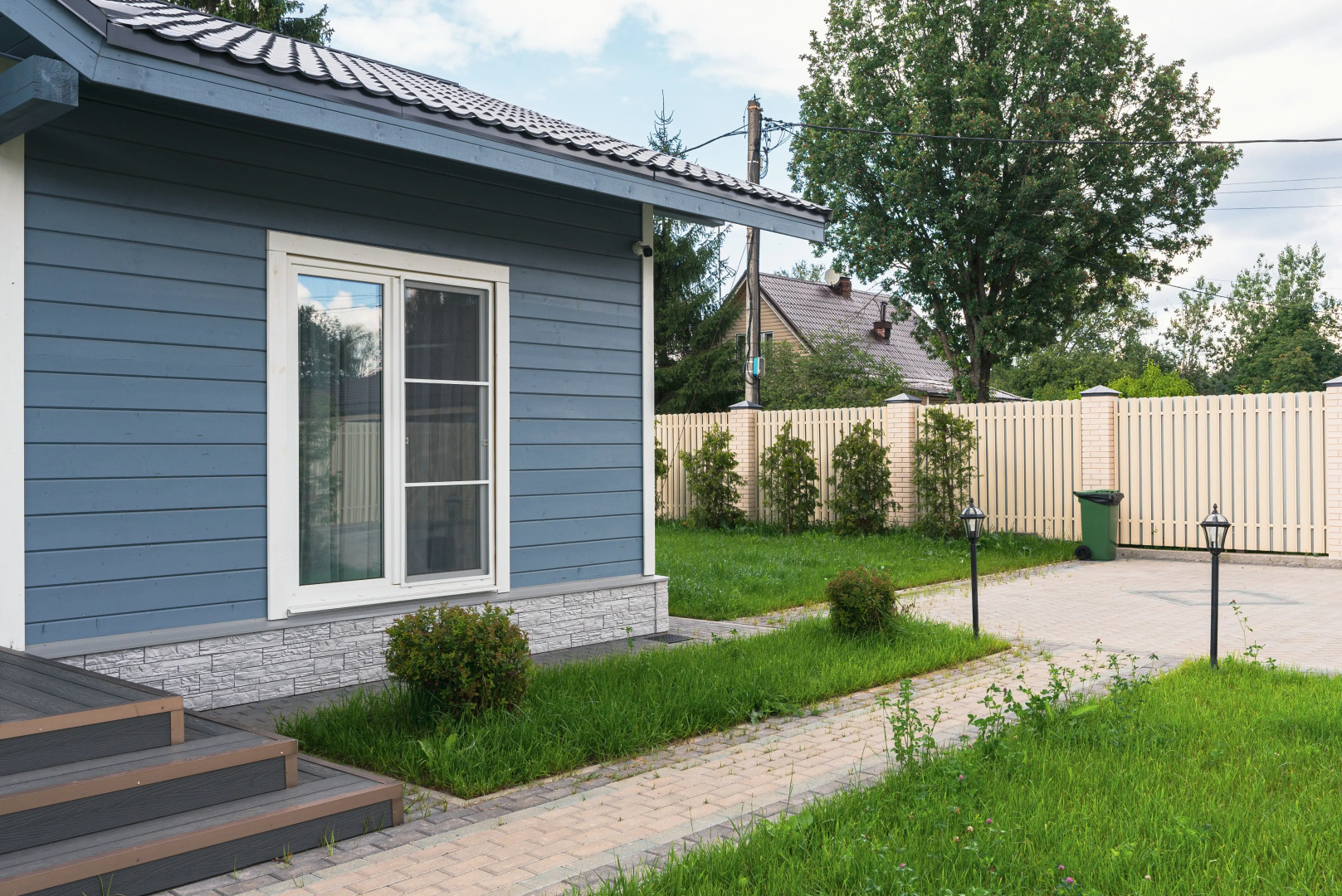 Частный дом Коттедж у озера на Речной