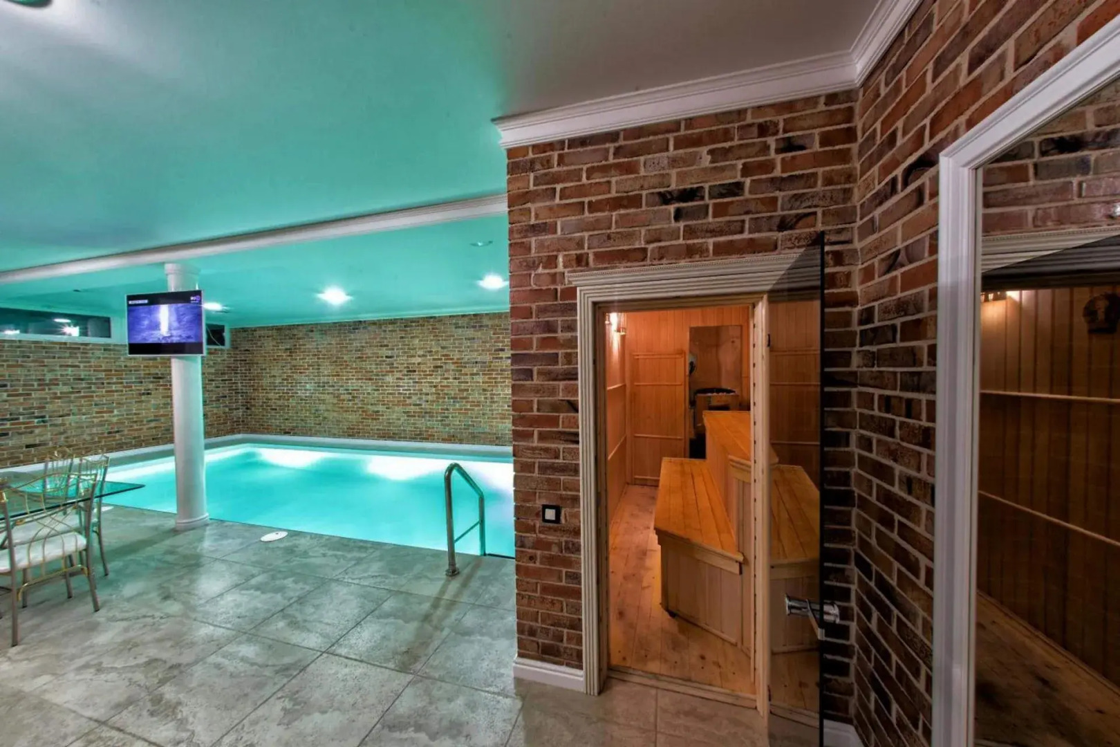 Отель Rest House