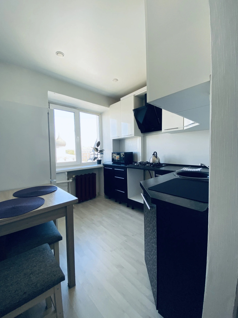 Квартира Двухкомнатная квартира возле Кремля