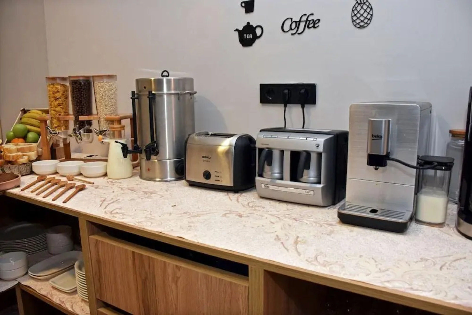 Отель Linda Port Hotel