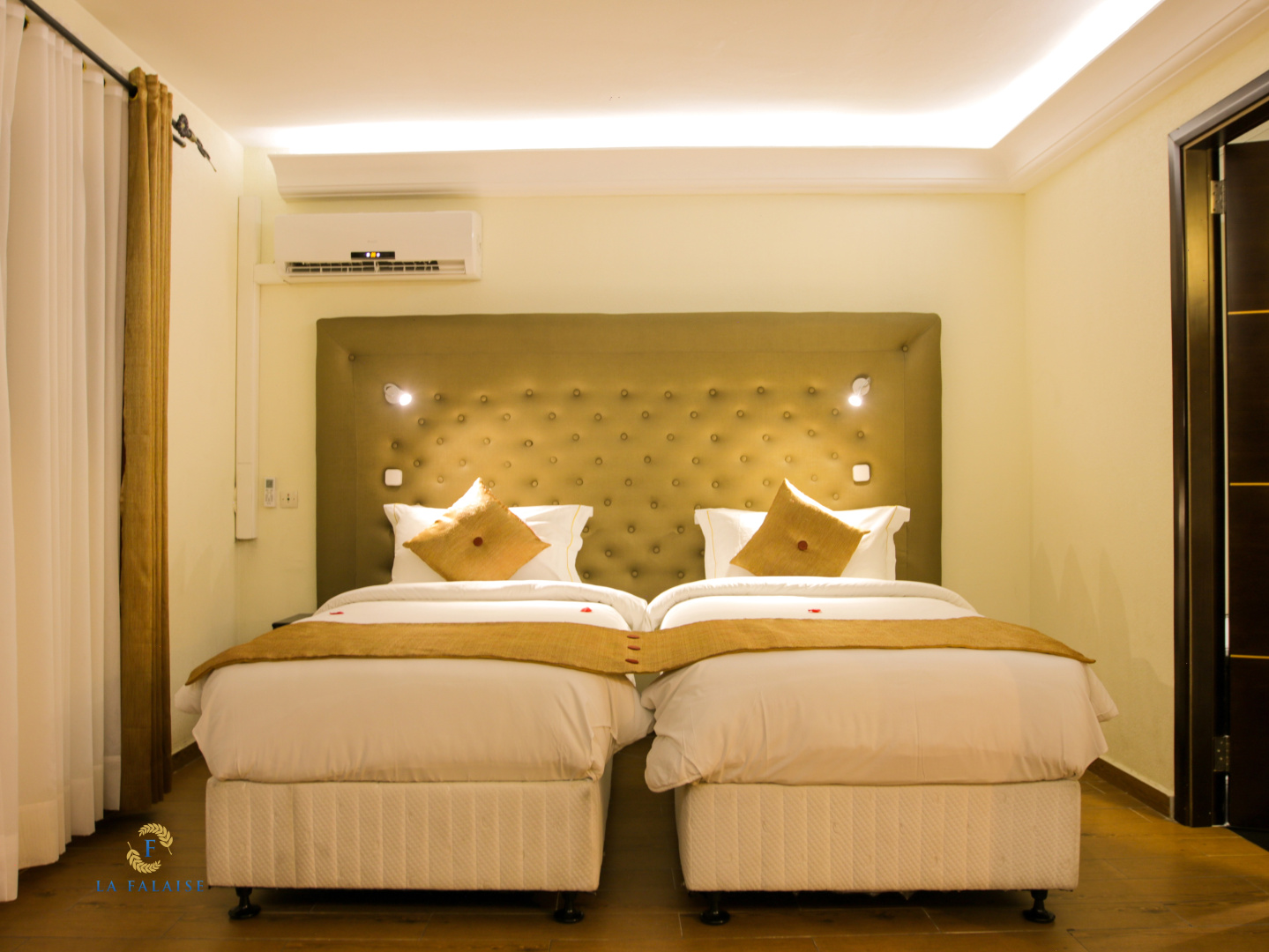 Отель Residence la Falaise