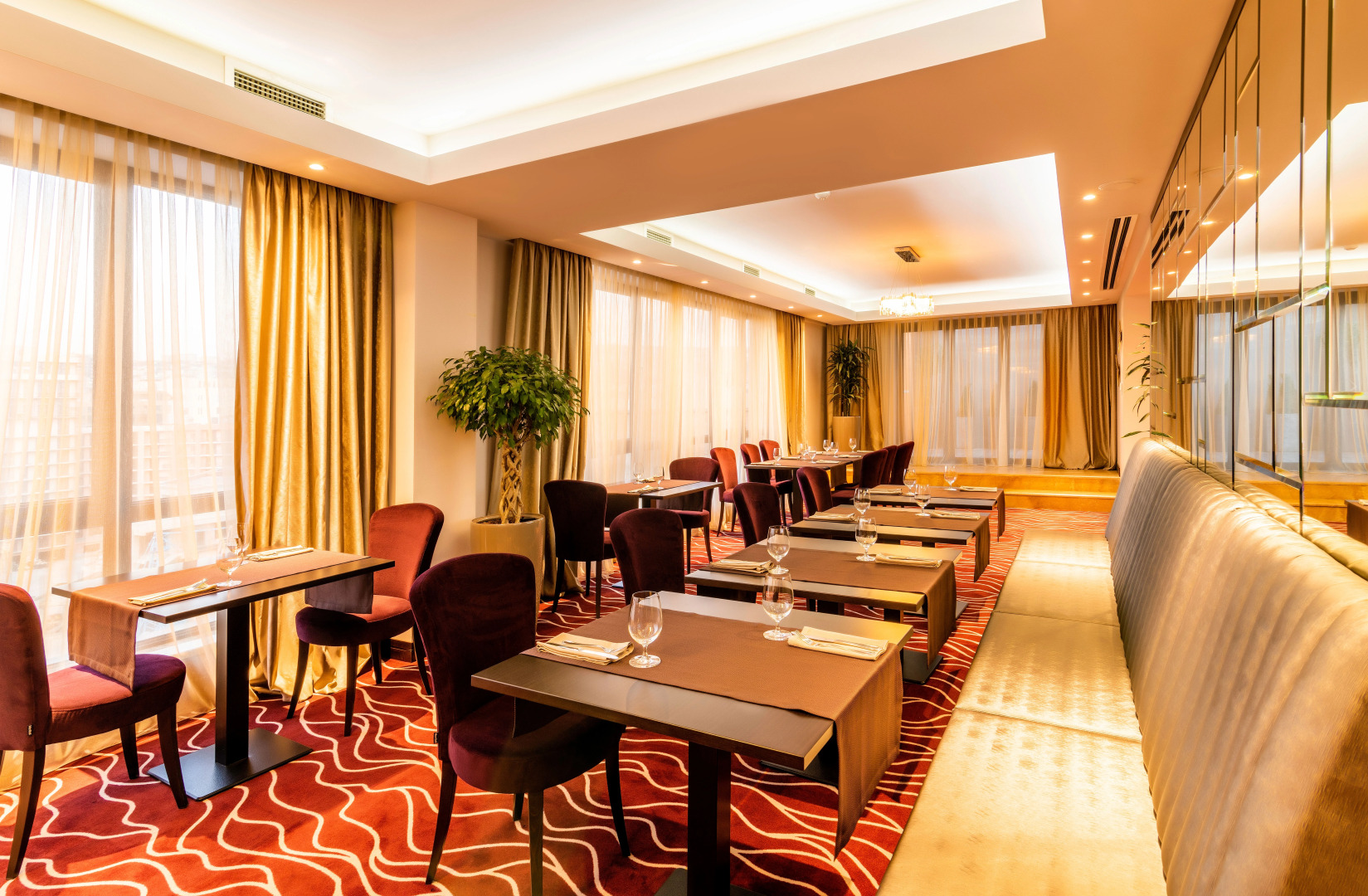 Отель Ramada and Suites by Wyndham Yerevan