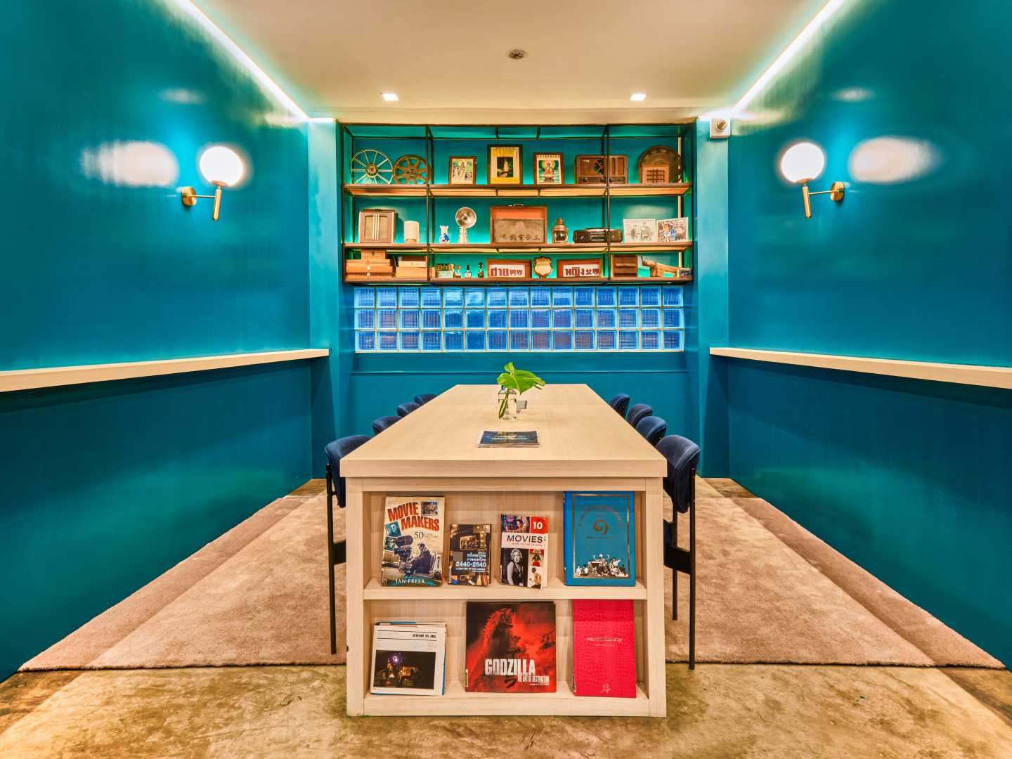 Отель Prince Theatre Heritage Stay