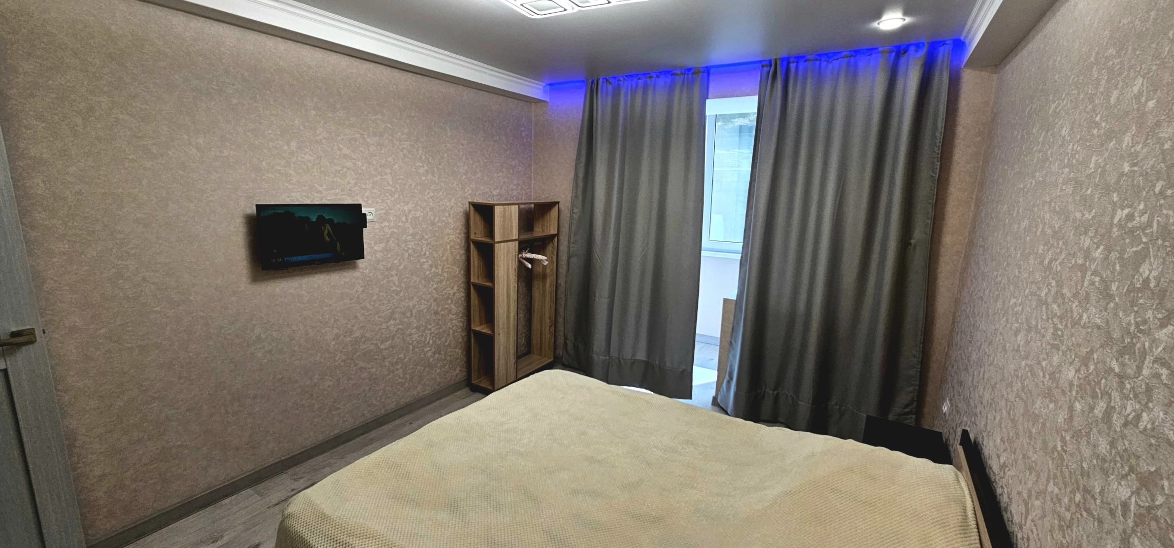 Квартира Двухкомнатная в тихом дворе с новым ремонтом и техникой