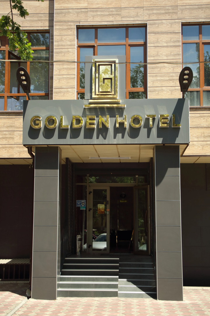 Отель Golden