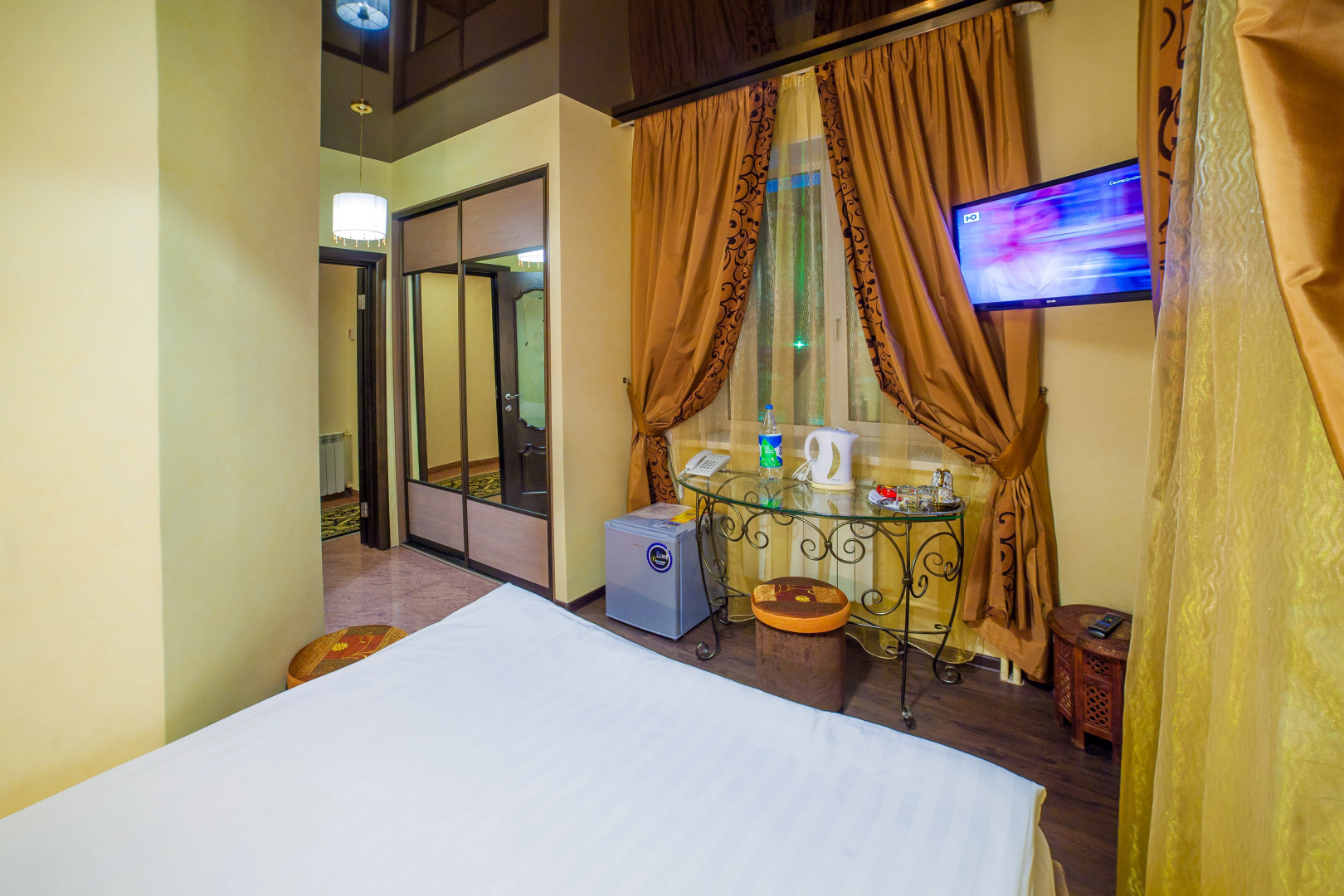 Отель Халиф