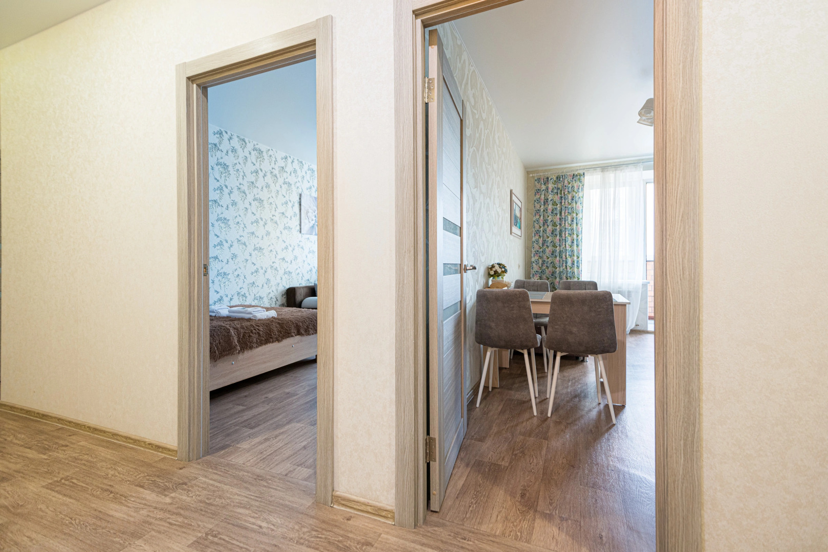 Квартира 2-к просторная в центре на Н.Смирнова 7 от RentAp, 6 сп.мест