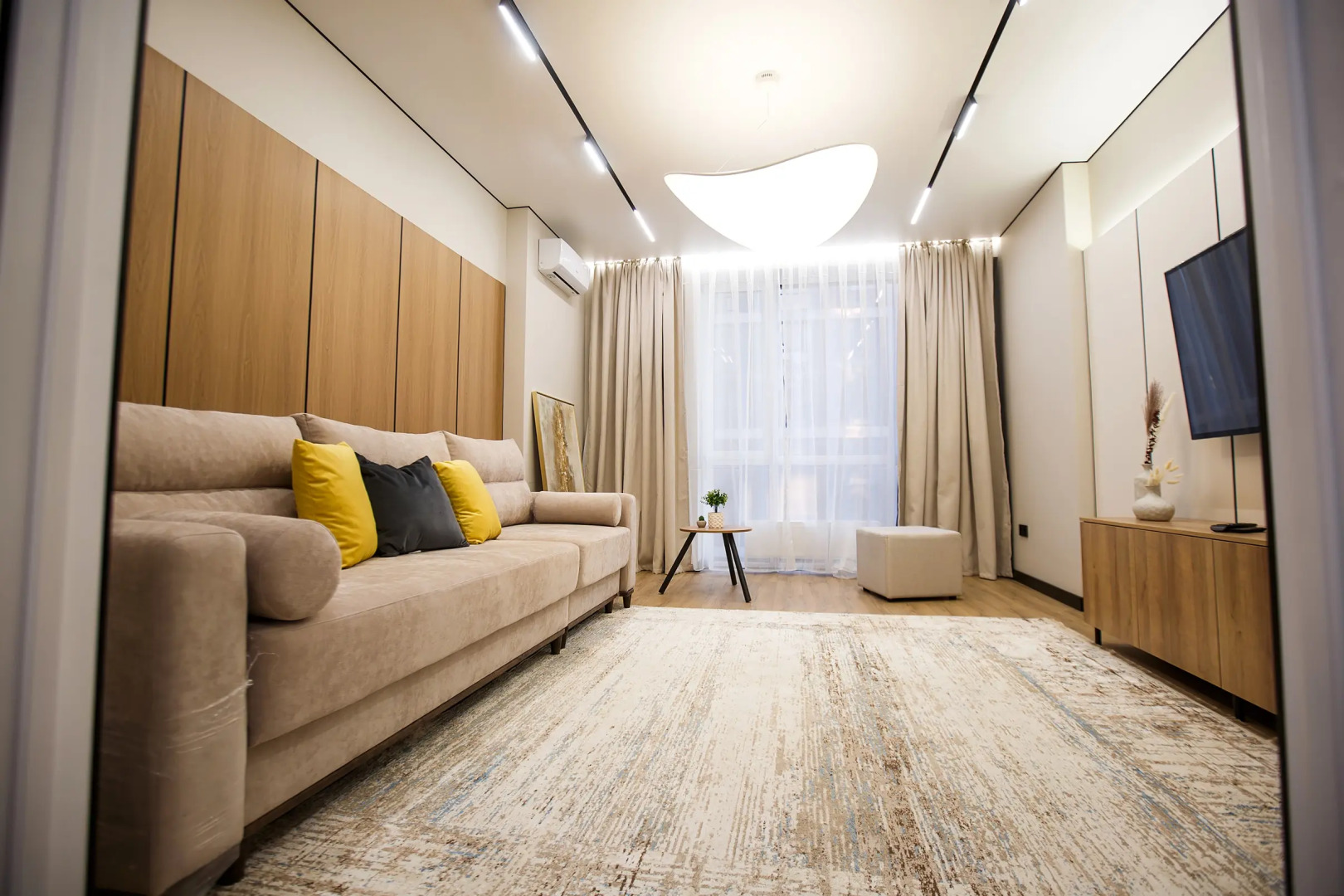 Апартаменты Абая 130/4/15